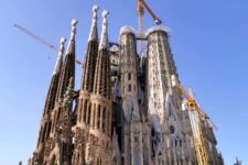 code promo sagrada familia: visite avec ou sans guide, avec ou sans vue depuis une tour