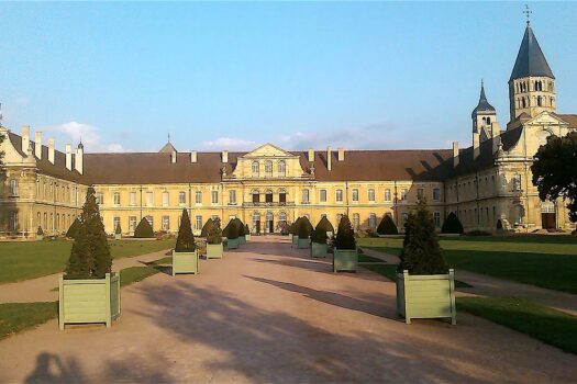 code promo abbaye de Cluny